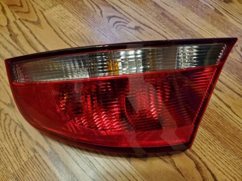  04805352AC 01-08 Sebring Rear Tail Light Right Tail Light Mopar New in Box - Picture 1 of 6