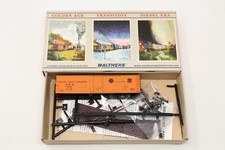 HO Walthers 932-3301 40' Plug Door Reefer Pacific Fruit Express PFESP 8035 Kit