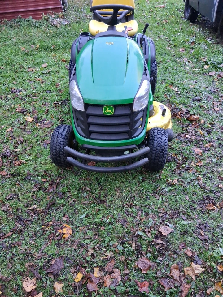john deere lawn tractors for sale - Image 2 of 4
