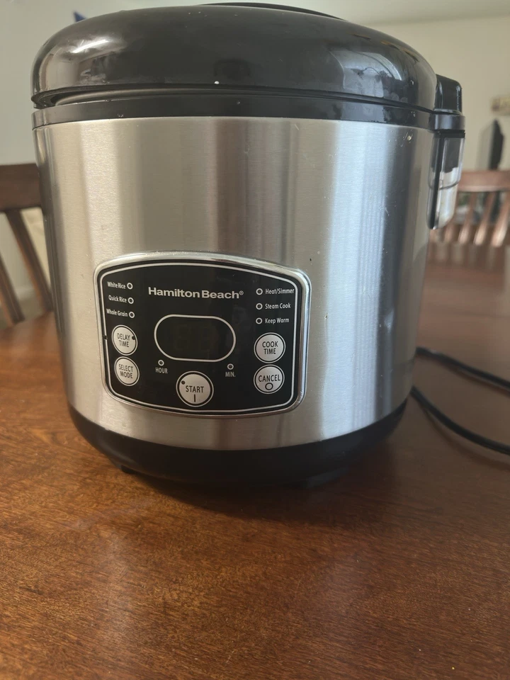 Arrocera y vaporizador de alimentos Hamilton Beach, programable digitalmente Foto 3 de 4