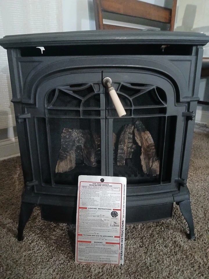 MÁS DE $5.000 NUEVO HACE 2 AÑOS. ESTUFA DE GAS NATURAL DE HIERRO FUNDIDO SIN VENTILACIÓN VERMONT. Foto 2 de 4