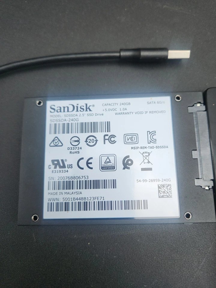 SanDisk SSD Plus 240GB computer hard drive 2.5in/w Ugreen USB Attachment Plug In - Image 3 of 3