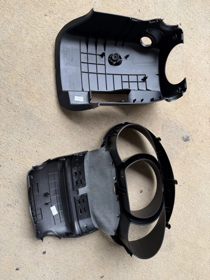 Крышка верхняя и нижняя для рулевой колонки 2014-2019 Kia Soul от оригинального производителя - Изображение 2 из 4