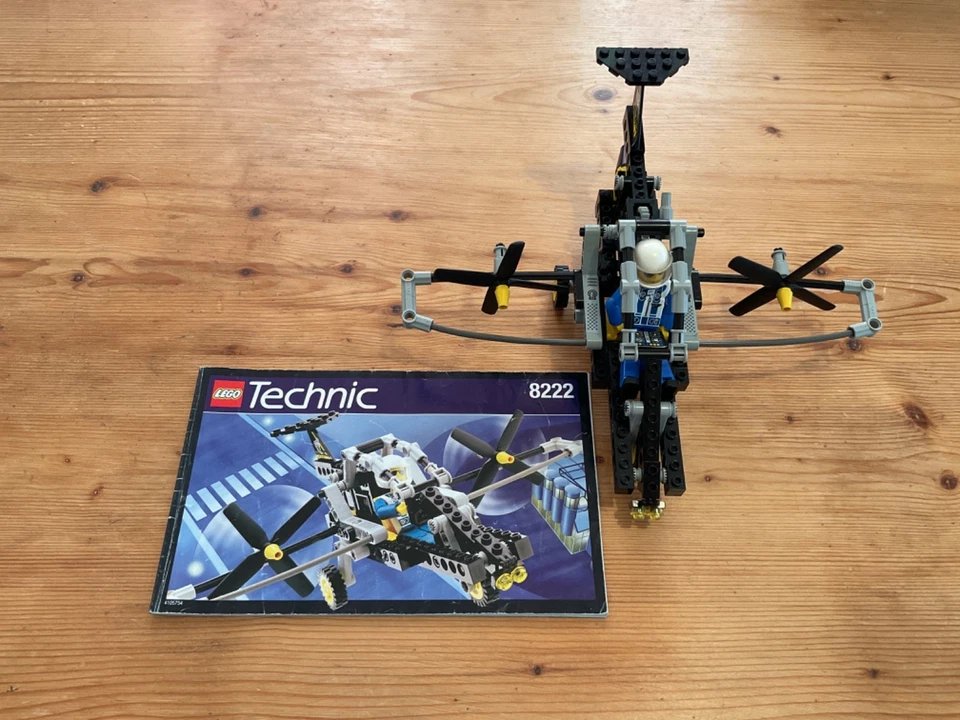 LEGO Technic 8222 V-TOL, photo 1 of 5