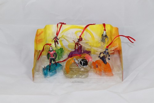 NUEVO Juego de 6 adornos navideños personalizados Ant Man & The Wasp Disney Store Marvel - - Imagen 4 de 4