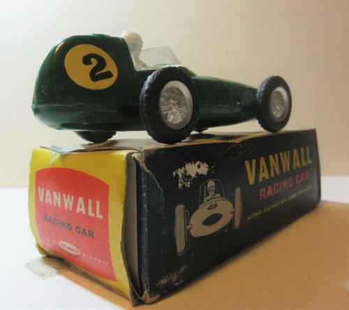 Mak's Plastic 1950's Vanwall Formula 1 Grand Prix Racing Car Model Hong Kong - 第 10/12 張圖片