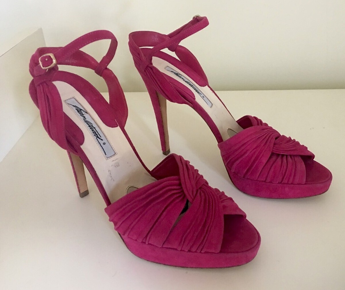 Sandales Plateforme Brian Atwood - Suède Fuchsia, Talon Aiguille Très Haut, Taille IT 40.5 (US 10)