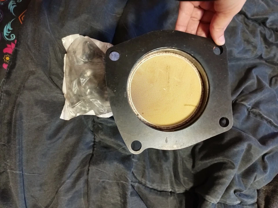 Convertidor catalítico Chrysler Sebring Touring 2006 y se adapta a Dodge Stratus 2006 Foto 3 de 3