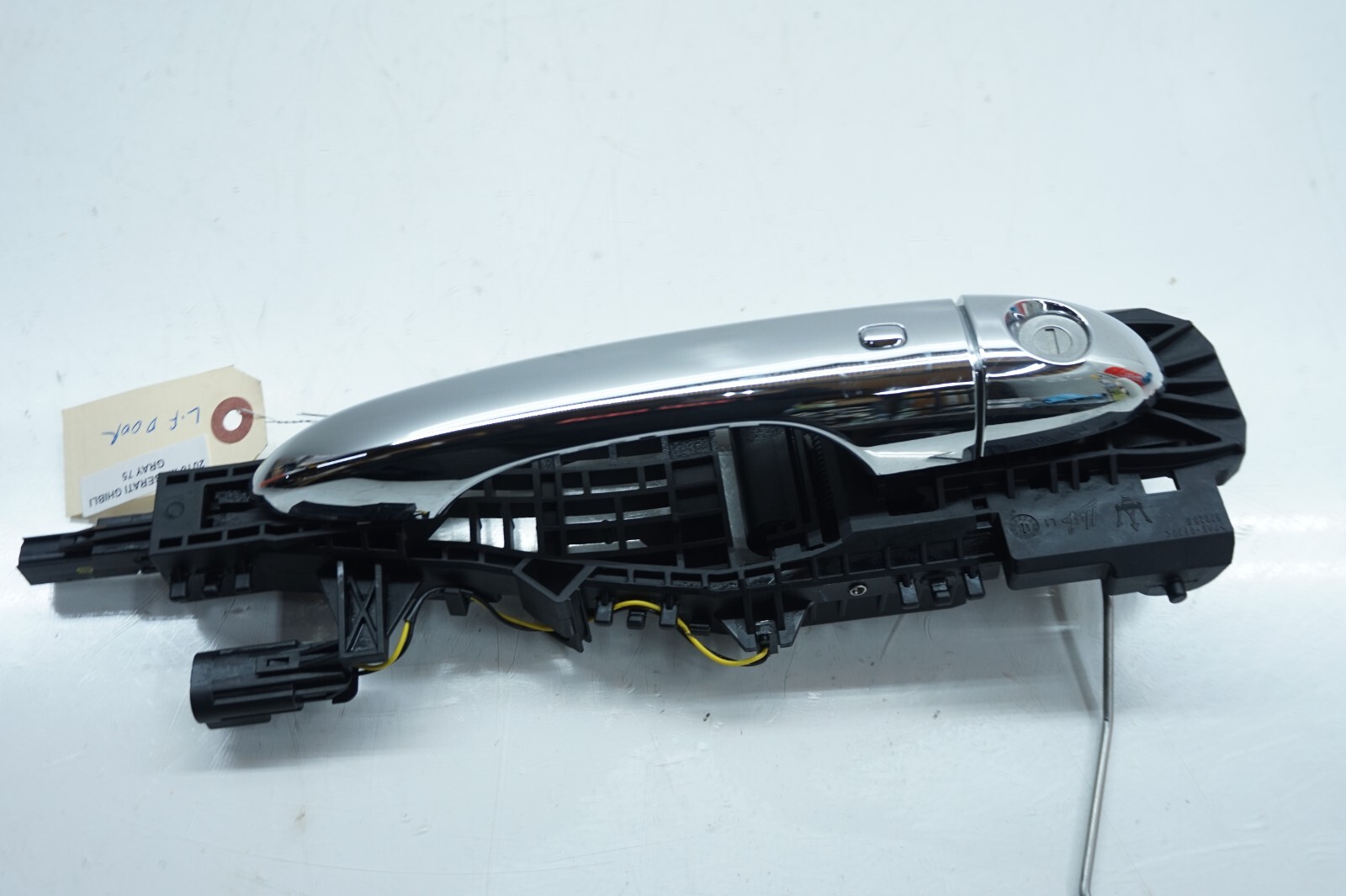 2014-2019 Maserati Ghibli OEM Left Front Door Exterior Handle 68194121AC