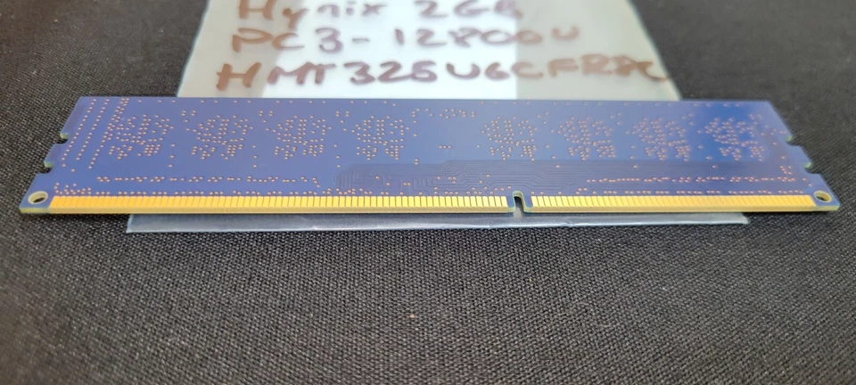 Hynix 2GB PC3-10600 DDR3 1333MHz Desktop RAM – Used – $2 CAD Shipping - Image 4 of 4