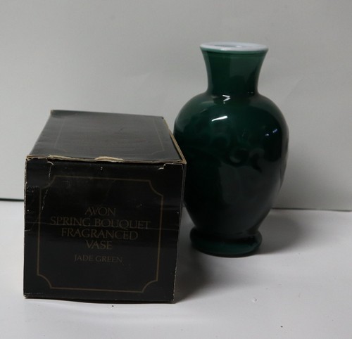 Vintage 1981 Avon Spring Bouquet Jade Green Milk Glass Fragrance Vase with Box - Picture 3 of 3