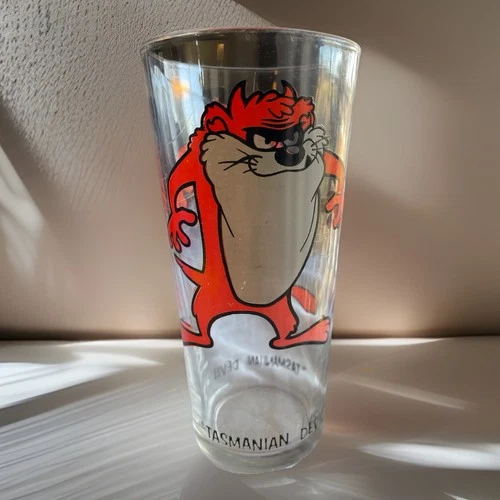 Vintage 1973 Tasmanian Devil Looney Tunes Federal Glass w/ White Letters, Pepsi