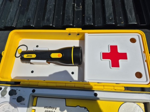 Jeep Portable Stereo AM FM Radio Player Boombox First Aid - Picture 9 of 18