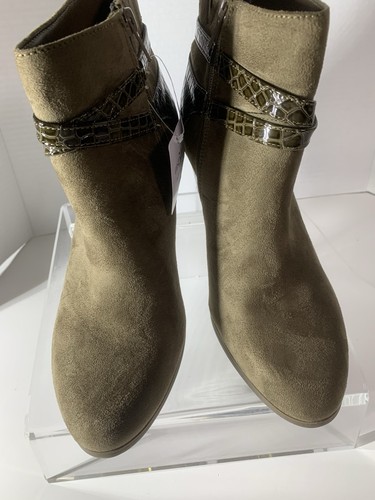 East 5th Ulan Taupe Wide Width Memory Foam Ankle Bootie Zip Buckle 10 M NIB