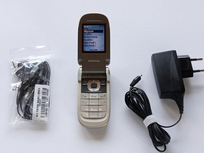 100% Nokia 2760 RM-258 - Gold grau - Ohne SIMlock - Sehr guter Zustand