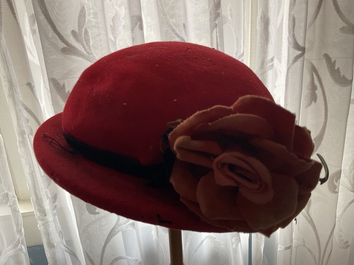 Vintage Red Felt Hat With Rose By Evelynwaro New York Movies  display picture 2