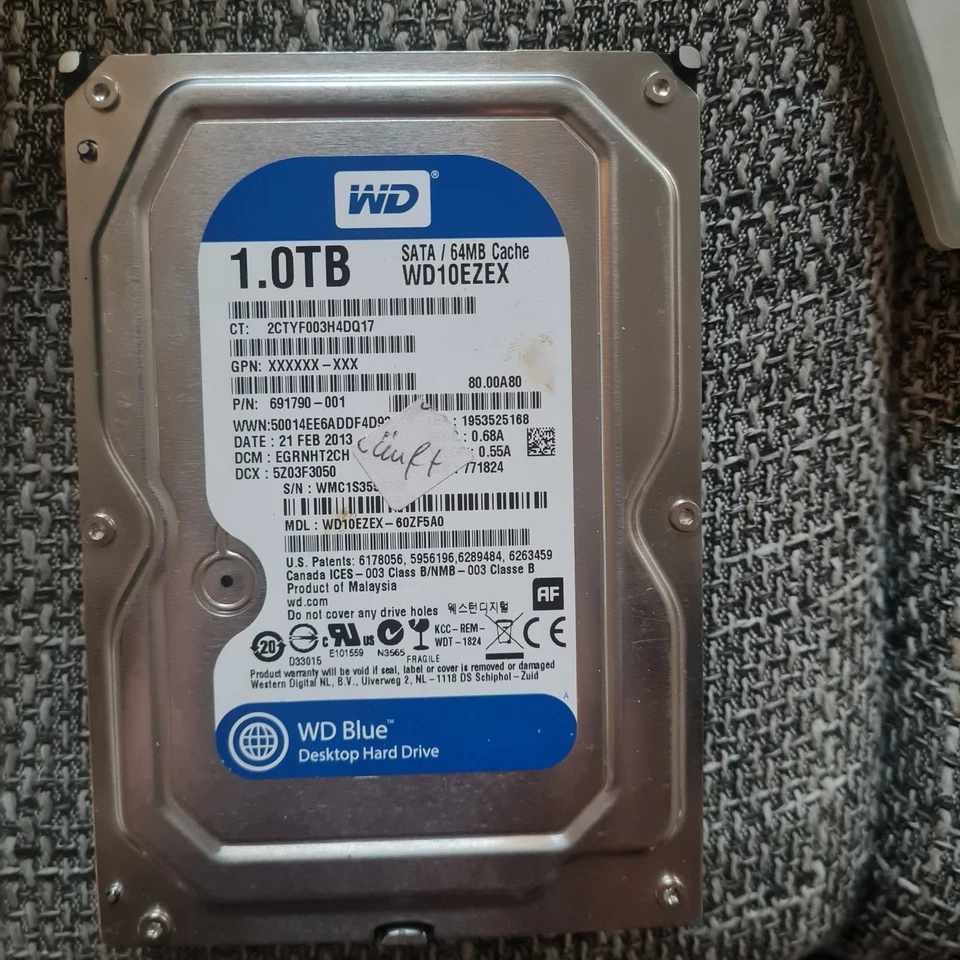 Toshiba Festplatte 3.84TB 2.5 Zoll - Bild 2 von 4