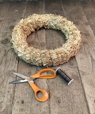 1 X 12inch 30cm Straw Wreath Bases, Ring , Autumn, Festive, Floristry, Occasion.
