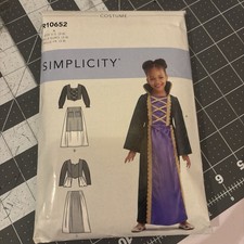 Simplicity R10652 Queen or Peasant Dress Costume Pattern Child 3 4 5 6 7 8 Apron