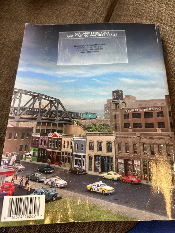 Libro de referencia de modelismo ferroviario Walthers 2020 Foto 2 de 3