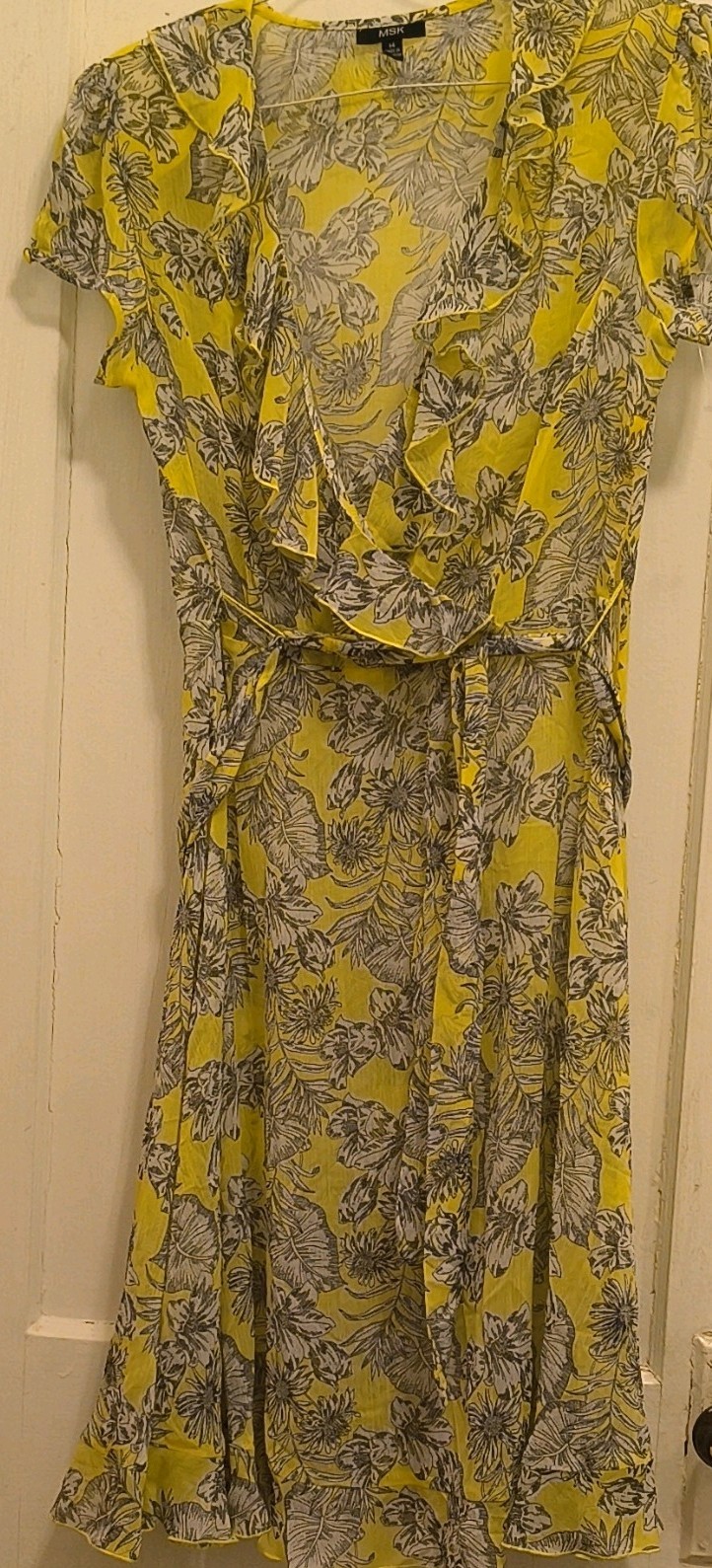 MSK Yellow Gray Floral Chiffon Wrap Dress Ruffle Puff Sleeve V-Neck 14