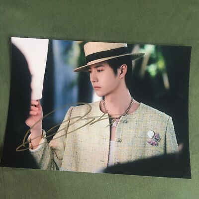 WANG YIBO YI BO PHOTO CARD PICTURE SIGNED AUTOGRAPHED GIFTS
