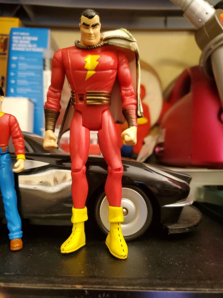 DC Direct Shazam Deluxe Action Figure Lot Captain Marvel, Billy and Black Adam. - Image 4 of 4