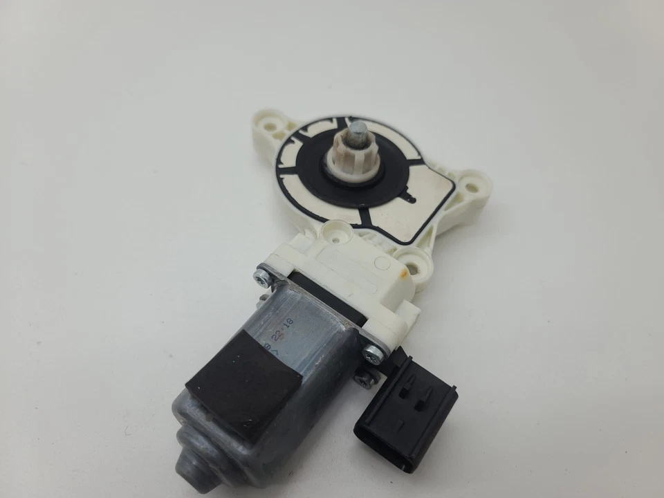 Двигатель регулятора переднего правого пассажирского окна 2013-2018 Dodge RAM 1500 2500 3500 - Изображение 4 из 4