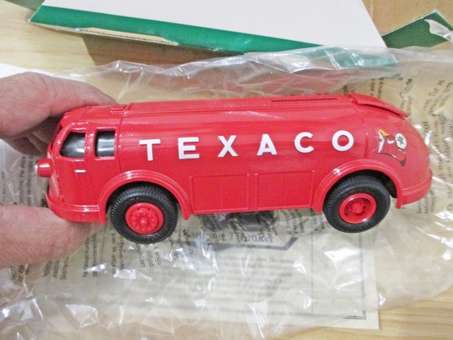 texaco 1934 diamond t tanker