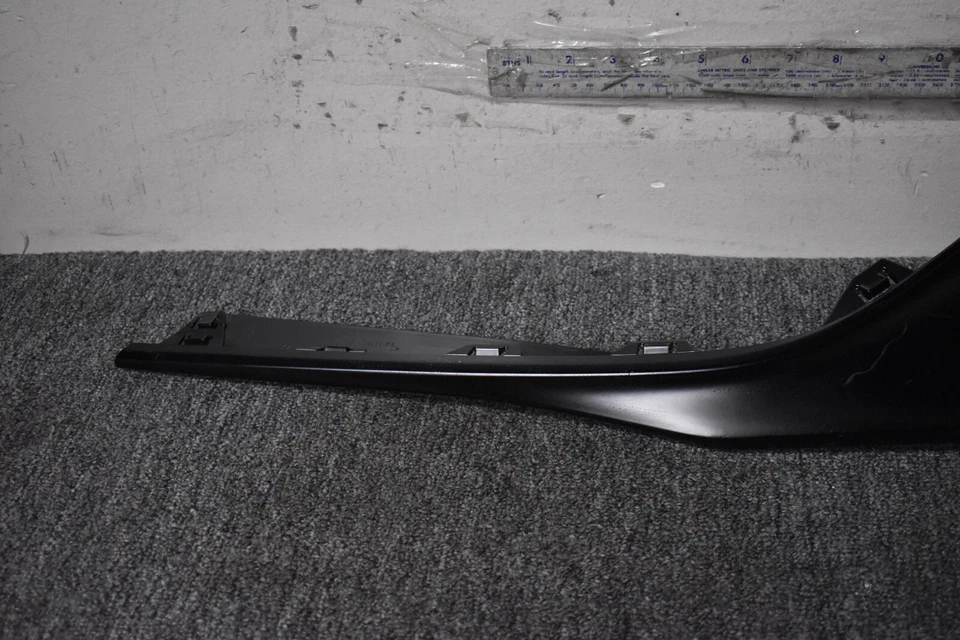 BMW 325I PARACHOQUES MOLDURA FÁBRICA OEM Foto 2 de 4