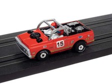 Auto World Thunderjet SC367 -5 R34 1970 Chevrolet Baja Blazer Red HO Scale Slo