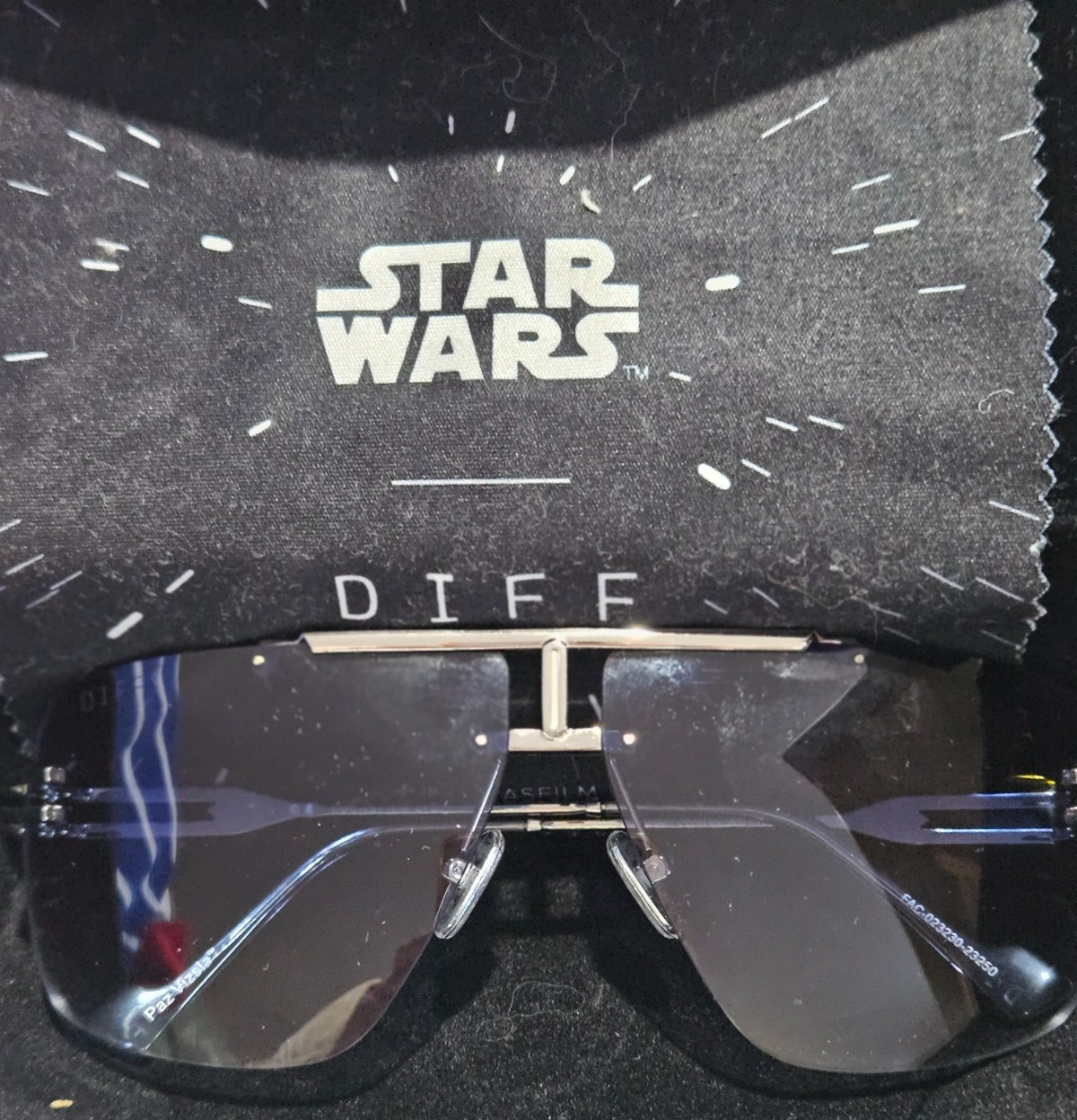 DIFF Star Wars  Silver Mirror Polarized Sunglasse… - image 3