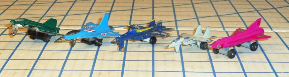 Lot of 5 Die-Cast Jet Fighters Saab J35 Draken Tootsietoy F-15 F-18 F-16 JS2.89 - Image 2 of 4