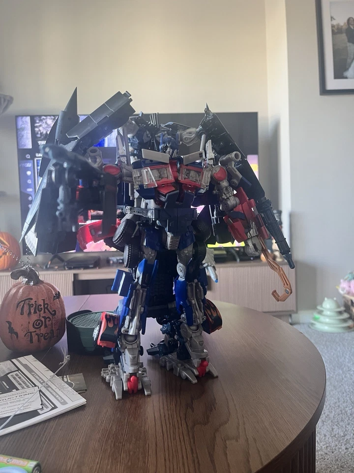 Transformers ROTF Jetfire (2009) And HFTD Optimus Prime (2010) Leader Class CIB - Image 4 of 4