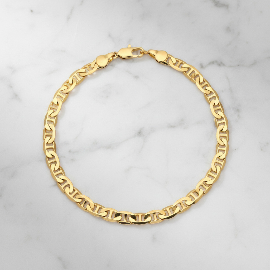 Bracelet femme maille Gucci marine plaqué or jaune : le cadeau précieux idéal