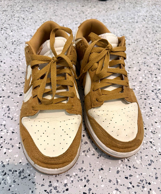 Nike Dunk Sneaker Brown/Tan Unisex (US size 8.5)