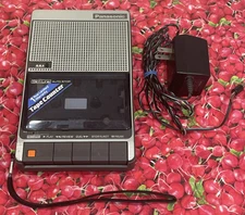 VTG Panasonic RG-2736 Japan Slim-Line Portable Cassette Tape Recorder Player