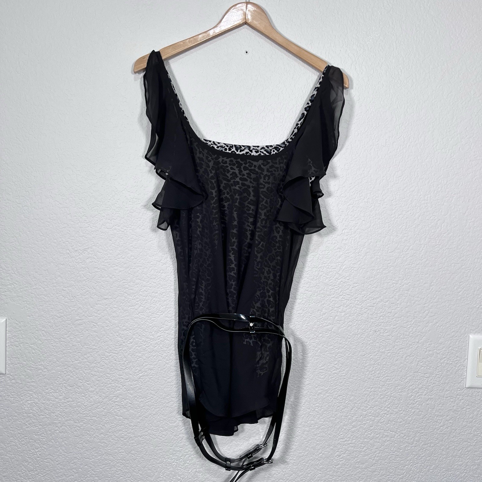 G by Guess Women M Black Ruffle Tunic Top Leopard Mesh Overlay Layered Belt Top