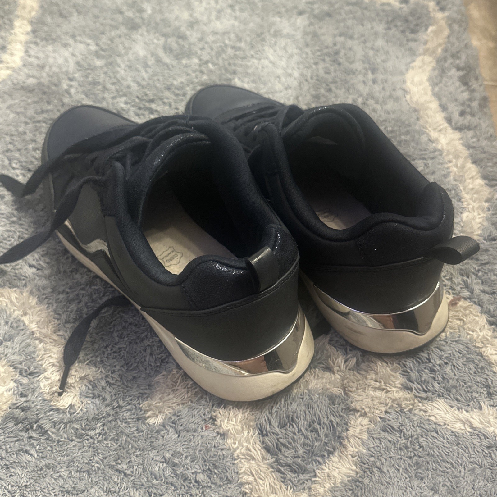 Brigitte naux sneaker - image 3