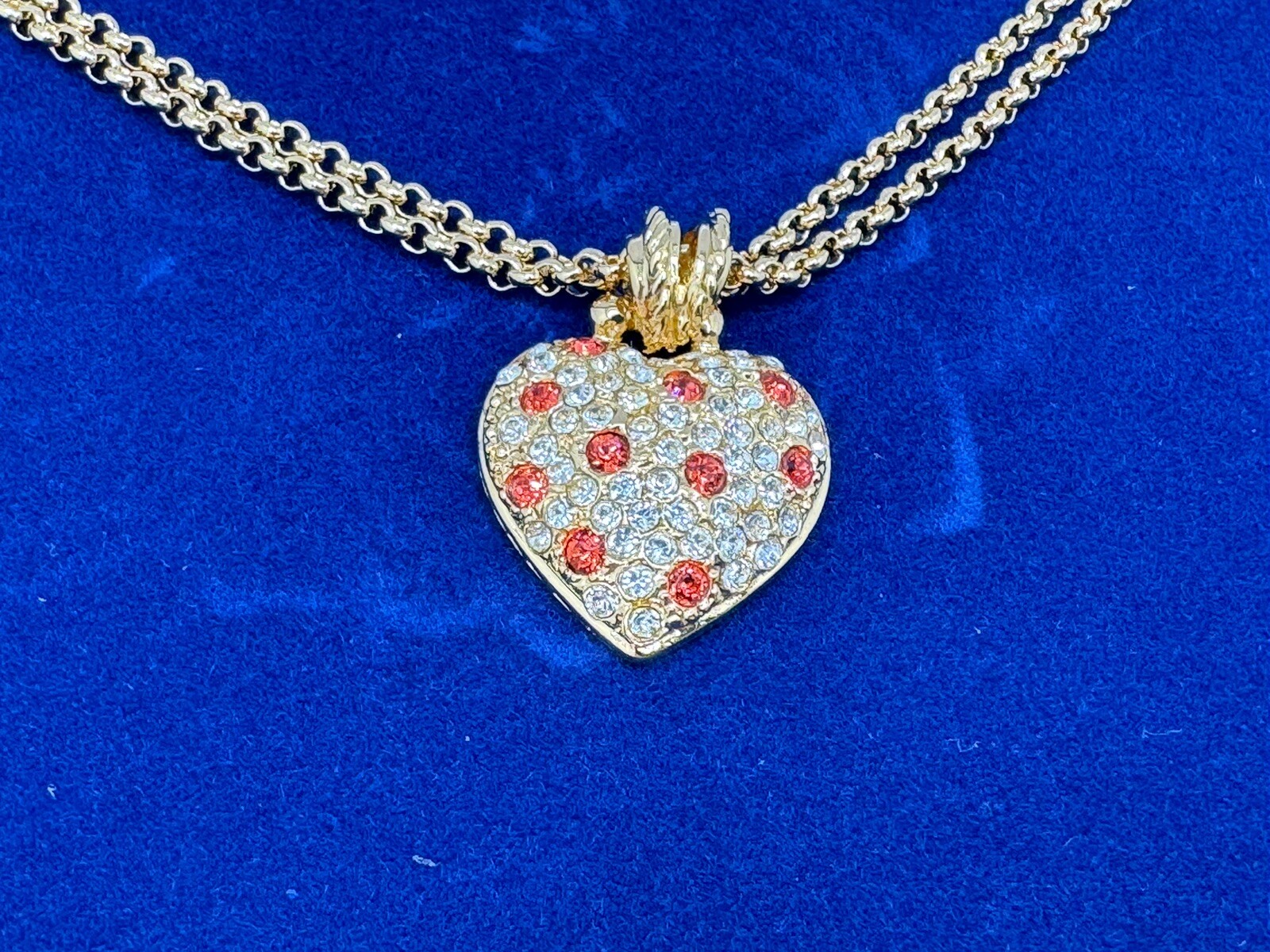 CAMROSE & KROSS JBK JACQUELINE KENNEDY HEART RHINESTONE PENDANT NECKLACE