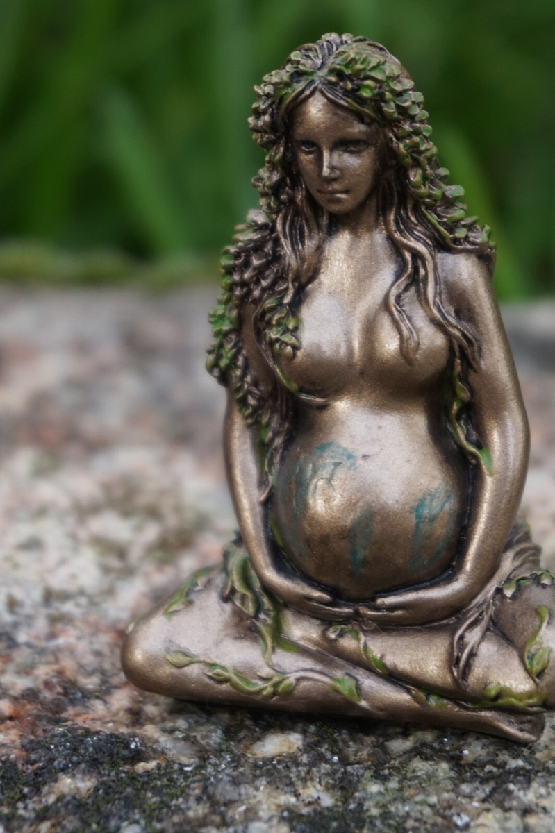 Hécate - Statue De Déesse Grecque Avec Ses Chiens - Sculpture Vivante
