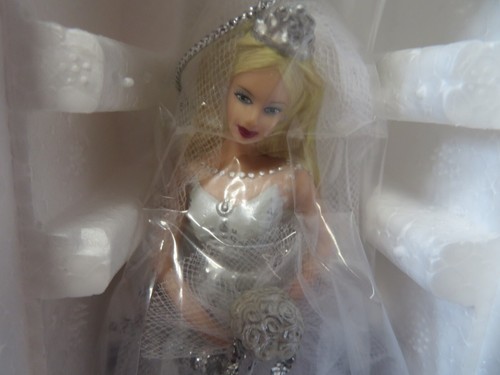 2000 Avon BARBIE Millennium Bride Porcelain Keepsake Doll Holiday Ornament - Picture 2 of 12