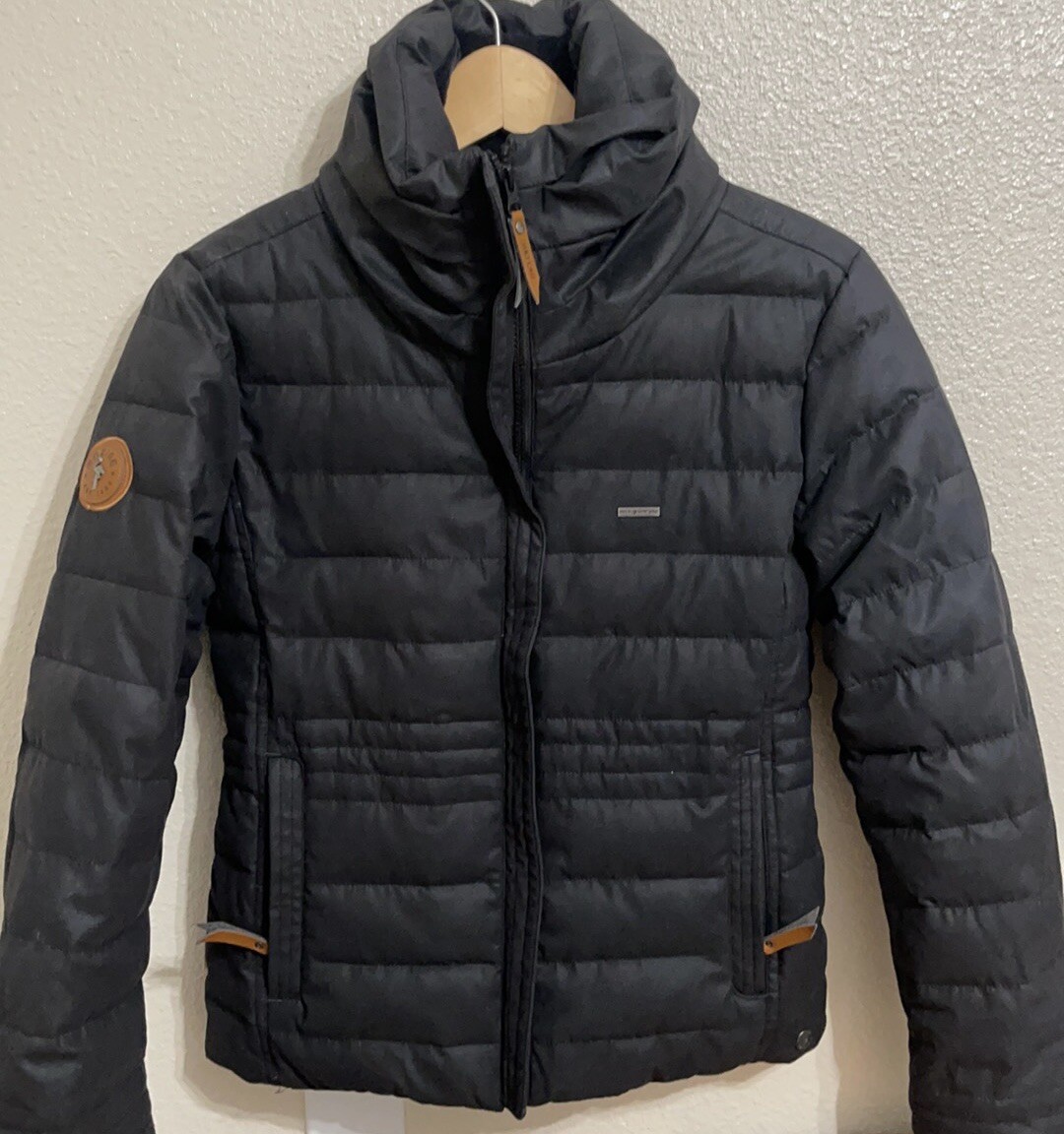 mazine Black jacket Puffer Size Small - image 7