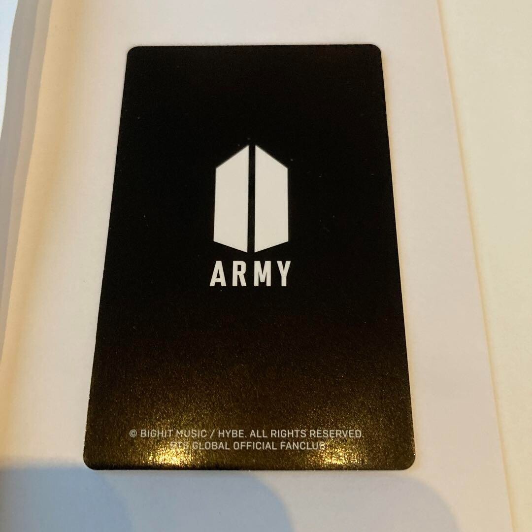 BTS FC継続特典 パスポートケース Vサイン入り BTS テテ テヒョン パスポートケース サイン入り - メルカリ