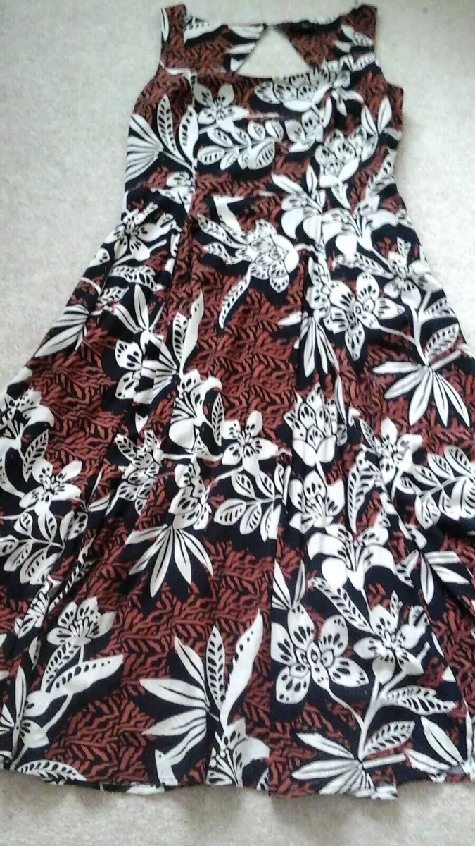 Batik midi cheap dress