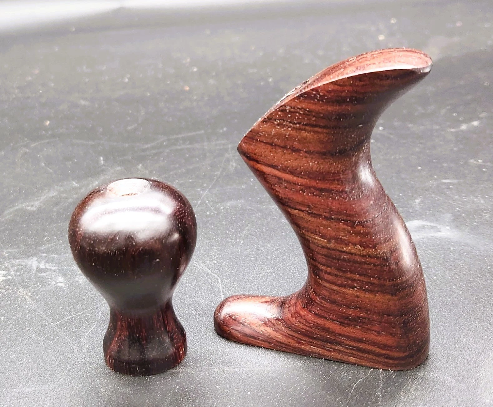 Custom East Indian Rosewood Tote & Knob for Lie Nielsen No 2 Hand Plane