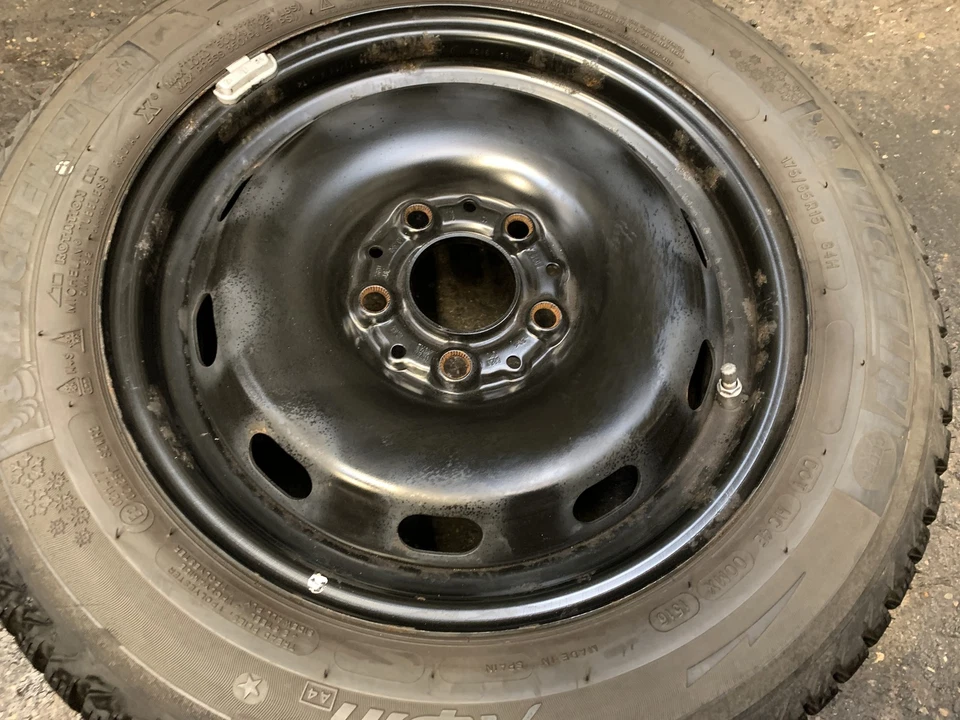 4 Orig MINI Winterräder Styling 12 175/65 R15 84H F55 F56 F57 6851510 2643 - Bild 4 von 4