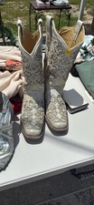 Coral Boots Women  s Size 10.5