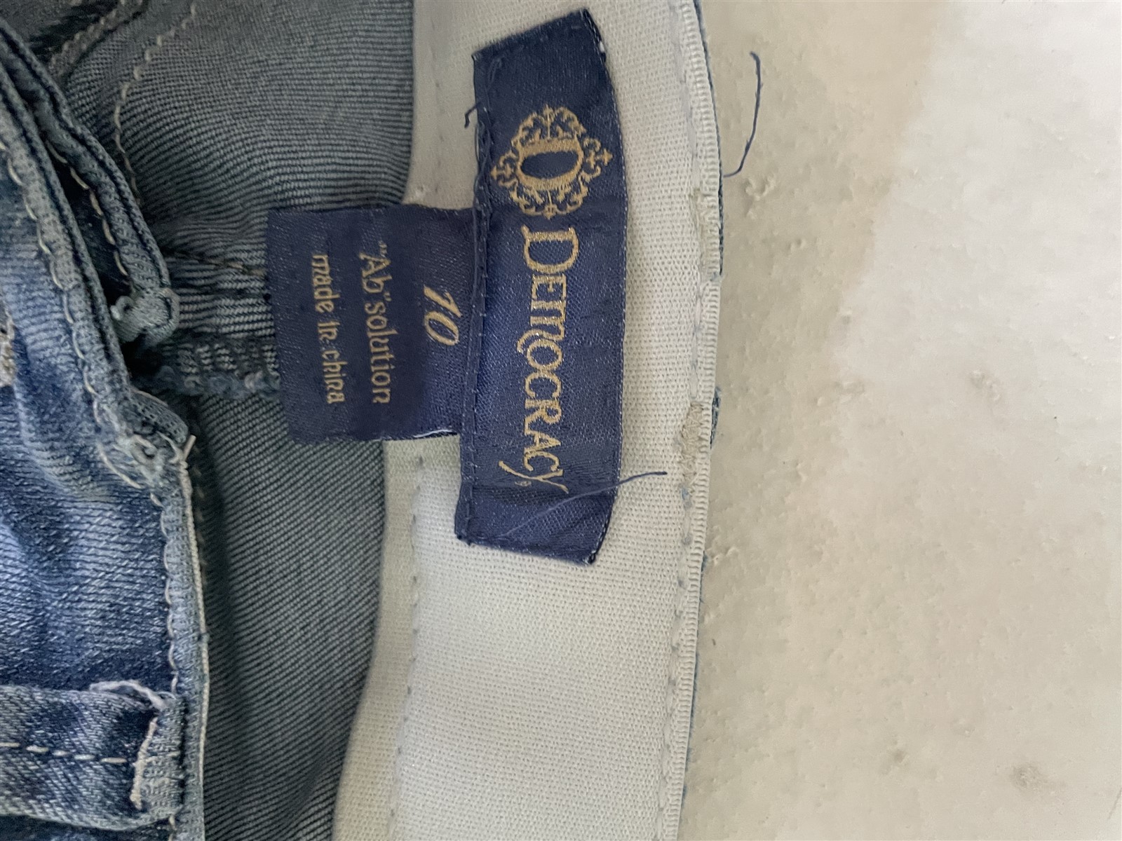 Democracy 10 Absolution Cropped Raw Hem Light Str… - image 4