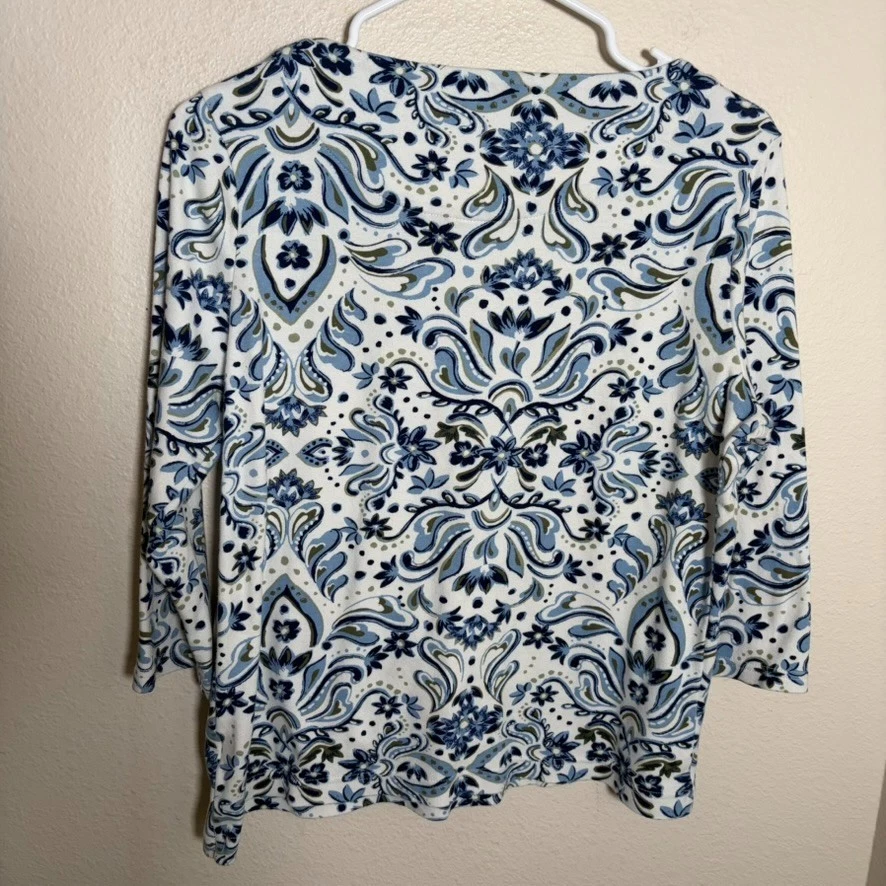 Croft & Barrow T-Shirt Women's Petite Medium Floral Round Neck 3/4 Sleeve Print - Image 4 of 4